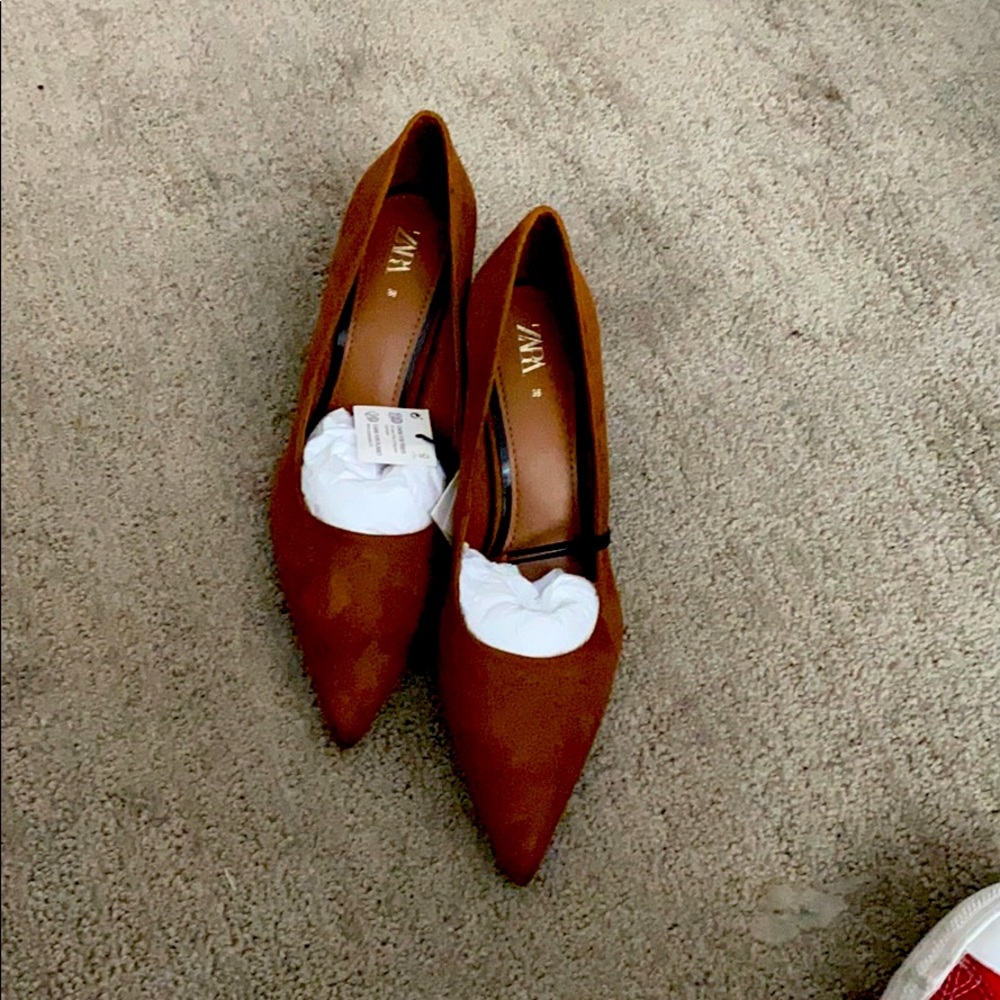 Zara 7 1/2 2inch heels